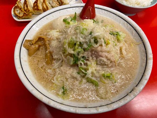 らーめん弁慶 浅草本店のらーめん(ギタギタ)とすみだリバーウォーク