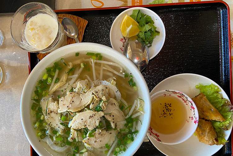 吉川駅前　ベトナムレストラン　ゴン～(NGON）の鶏肉のフォーとブンボーフェとベトナムコーヒー28