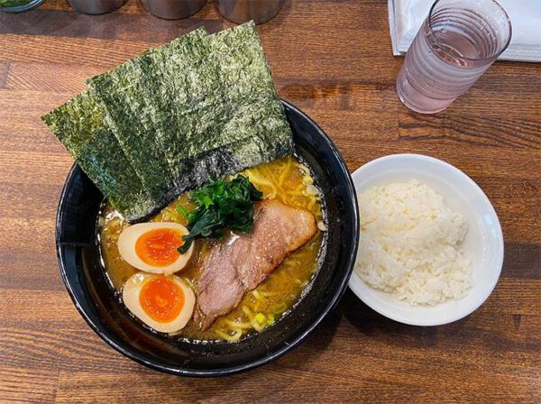 【新田駅前】駅チカで美味しい本格家系ラーメンが食べられる！！「麺家GOODLUCK総本店」012