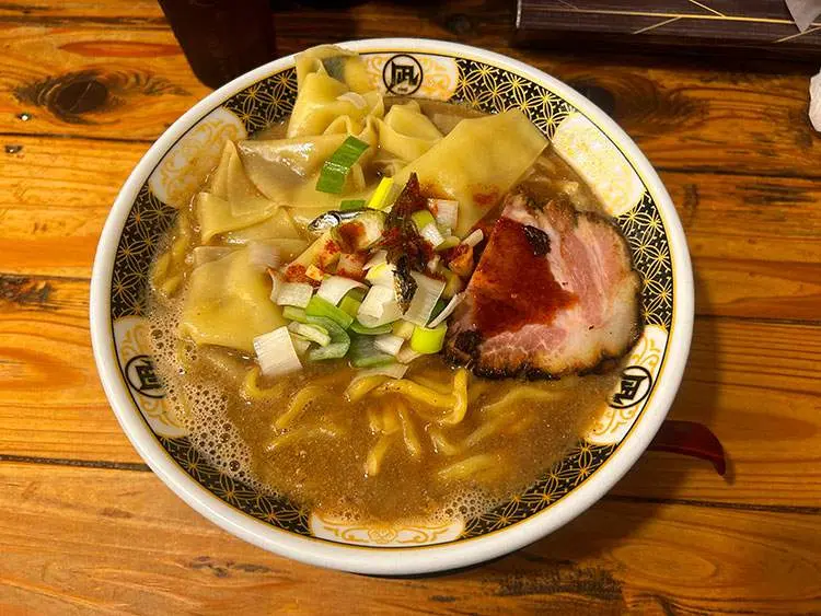 【東京23区内】深夜も営業している&24時間営業のラーメン店まとめ