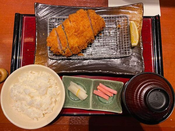 恵比寿かつ彩 越谷レイクタウン店の赤毛のデュロックロースかつ御膳031