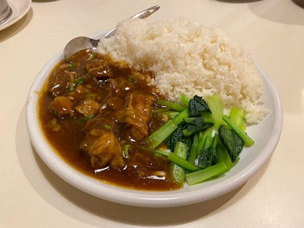 越谷市川柳町　パンダ飯店の台湾牛バラ丼と揚げスペアリブの黒胡椒炒め25