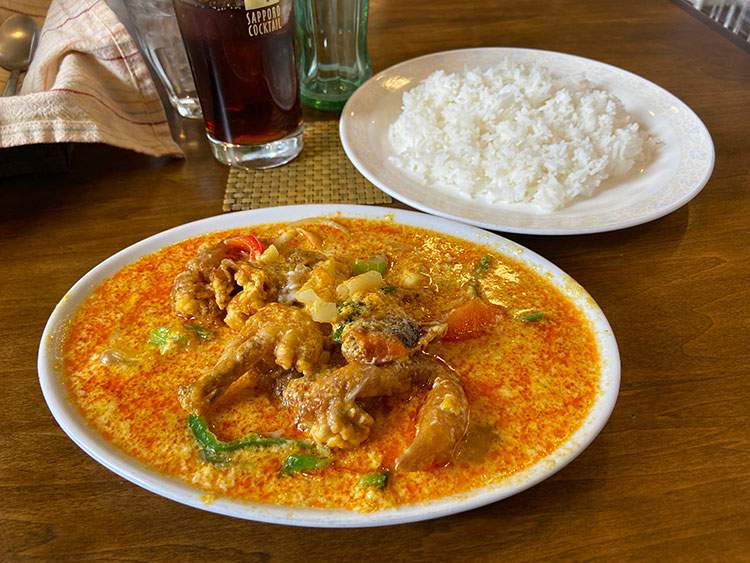 北越谷　タイ料理chokdee(チョークディー)のプーパッポンカリー