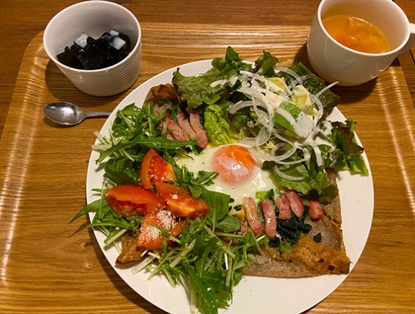 蒲生駅前　キッチンカフェポントントーン(kitchen cafe Prends Ton Temps)の