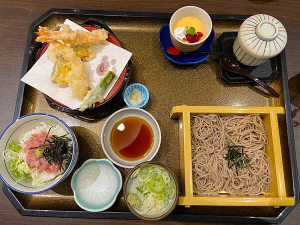 和食麺処サガミ 越谷南店のランチ(お昼のサガミセット)40