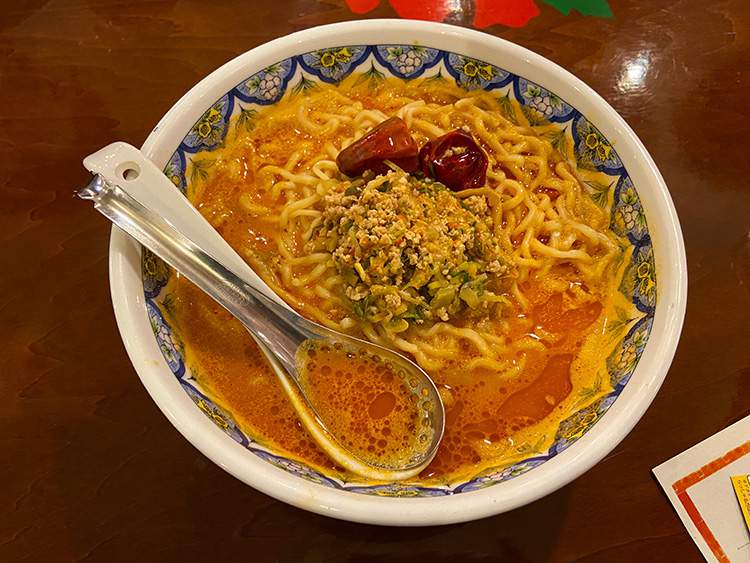 越谷市　揚州商人 イオンレイクタウンmori店の激辛タンタン麺