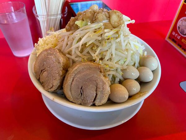 越谷市　ボディブローのラーメンと豚丼弁当1